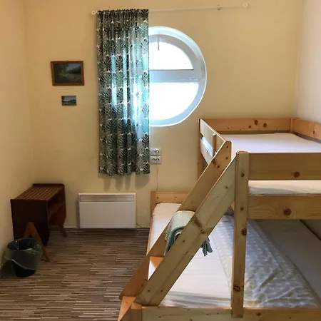 Fekete Golya Pihenohaz 招待所