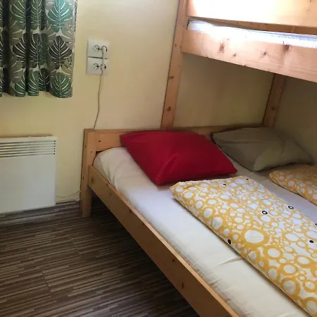 Fekete Golya Pihenohaz * Baja