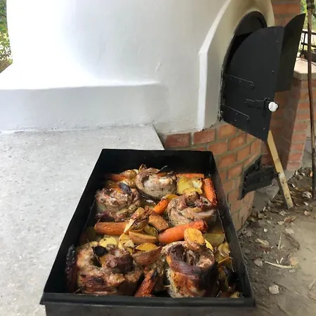 Fekete Golya Pihenohaz 招待所