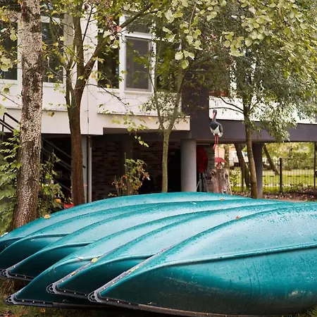 Fekete Golya Pihenohaz 3*