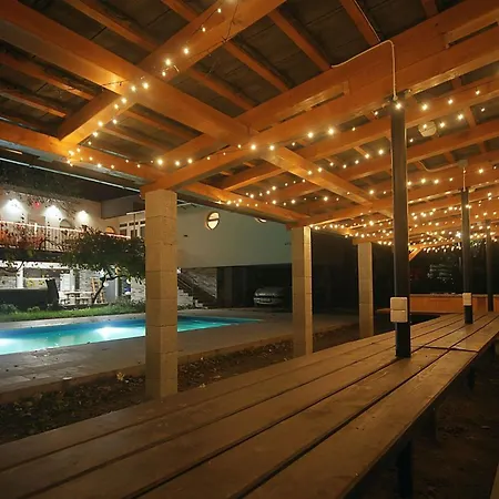 Fekete Golya Pihenohaz 3* 包姚